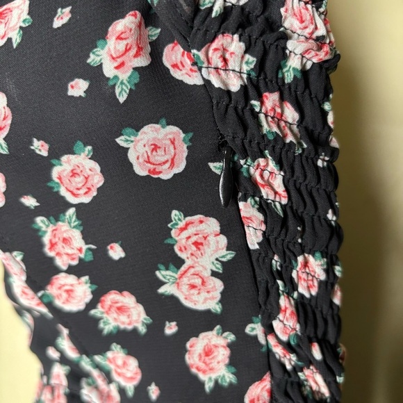 Floral Print Black and Pink Off the Shoulders Boho Mini Dress Size Small S - Picture 14 of 15